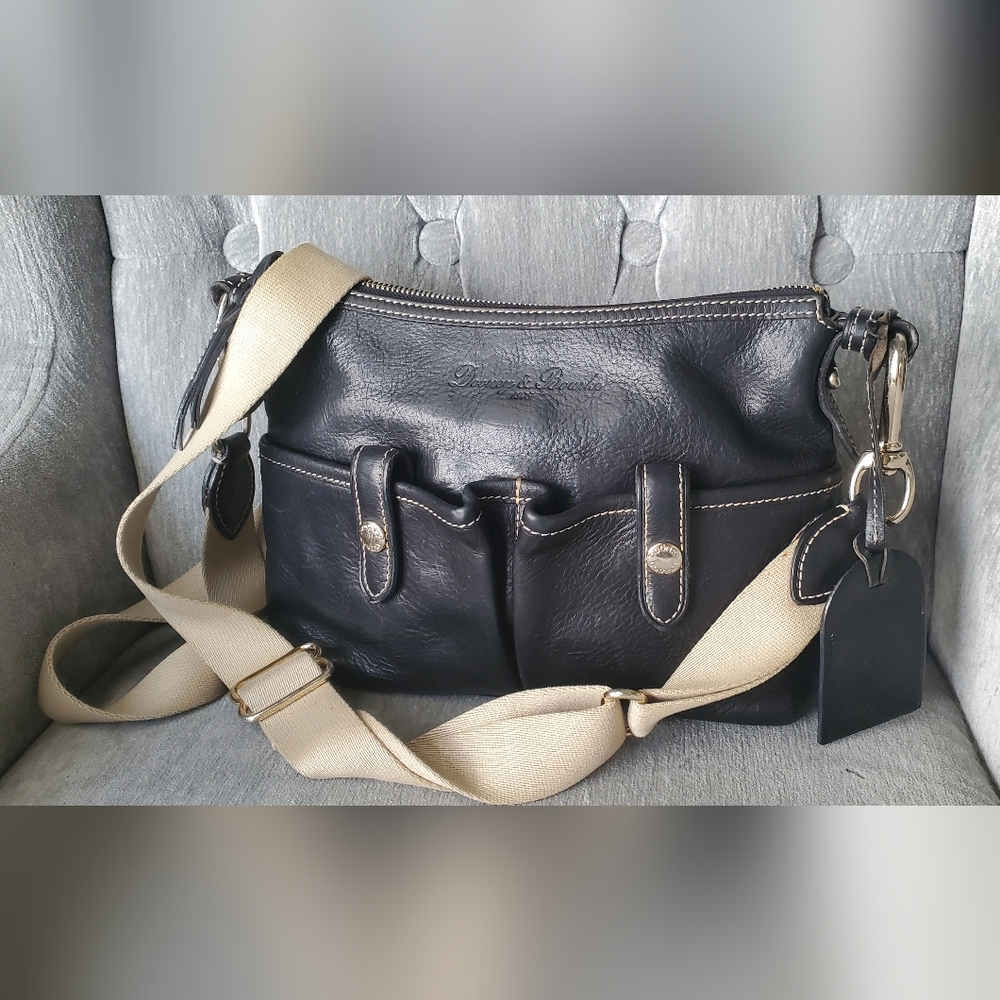 Vintage Rare Dooney & Bourke  purse Satchel Black  Florentine Leather